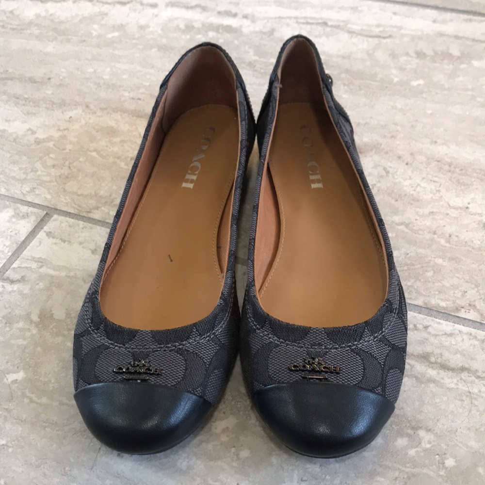 Coach flats size 6